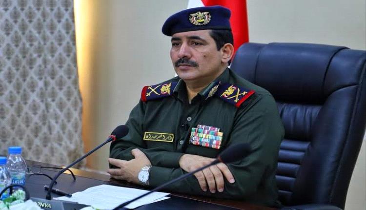 وزير الداخلية "حيدان" يتجاوز القانون بترقيات عشوائية بمناسبة احتفالات رأس السنة
