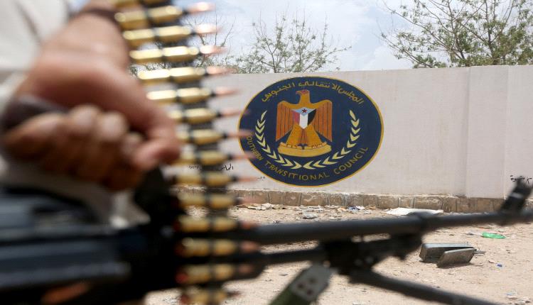 الانتقالي يصدر تعميمًا بـ "ضرب بيد من حديد" لوقف الجباية غير المشروعة في أبين... ولكن من سيلتزم؟