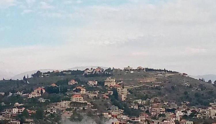 لبنان.. سقوط 4 قذائف إسرائيلية على طريق عام بلدة العديسة