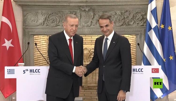 الكاميرات ترصد موقفا محرجا لأردوغان ورئيس وزراء اليونان