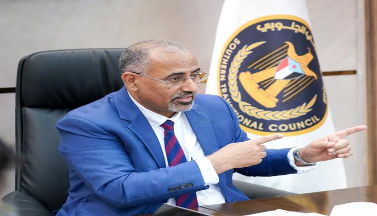 الرئيس الزُبيدي يوجه برفع جميع نقاط الجباية العسكرية والأمنية في أبين