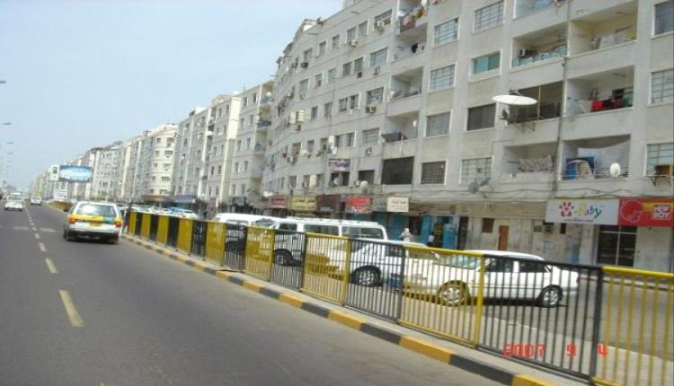 جريمة مروعة تهز العاصمة عدن: سارق يسطو على شقة فتيات في عدن
