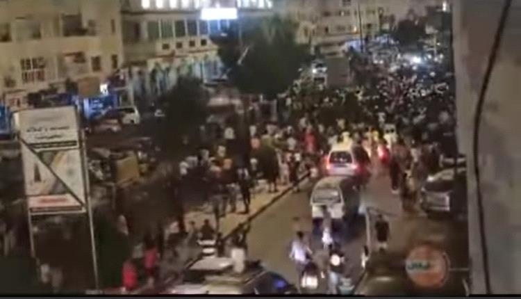 عدن: احتفالات بفوز المنتخب اليمني للناشئين.. وأمين العكيمي يثير الجدل في مارب