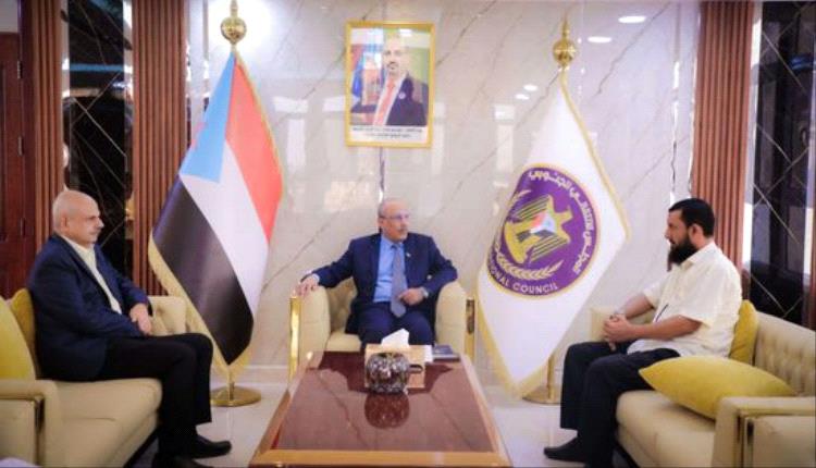 المجلس الانتقالي يدعم المؤسسة الاقتصادية لتعزيز التنمية في الجنوب