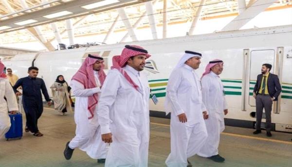 قطار الحرمين يسجل رقمًا قياسيًا
