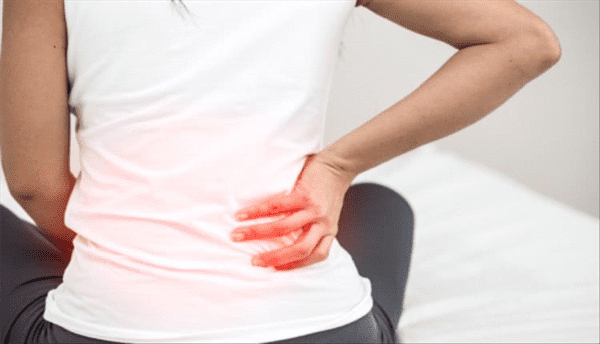 شابة تتعرض لتلف متكرر بالكلى بعد زيارة صالون تصفيف الشعر