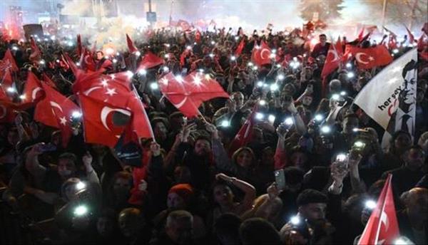 تركيا.. أعمال شغب في مدينتي هكاري وأضنة على خلفية الانتخابات المحلية