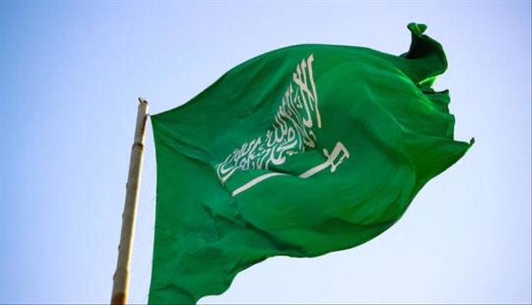 شيخ سعودي يقدم هدية قيمة لمواطن على موقفه البطولي في إنقاذ طفل من موت محقق (فيديو)