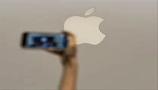 يفوق قدرات ChatGPT.. أبل تطور نموذج ReaLM الذكي لتعزيز Siri