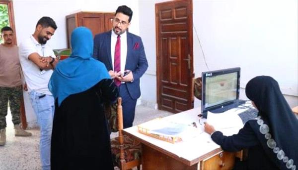 الوكيل السقاف يتفقد مستوى الانضباط الوظيفي في عددٍ من المرافق الحكومية بعدن
