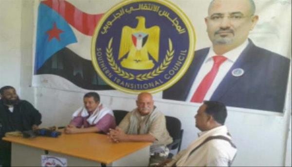 رئيس انتقالي لودر يناقش عدد من القضايا المتعلقة بالجانب الخدماتي والأمني مع المدير العام للمديرية وقادة الأجهزة الأمنية

