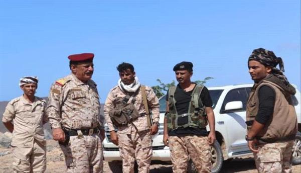 قائد اللواء الثاني بحري العميد السليماني يتفقد المواقع العسكرية للواء ويحث منتسبي اللواء للحضور لمقابلة لجنة الحصر والبص
