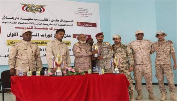 ضمن احتفالات التحرير.. المنطقة العسكرية الثانية تنظم مسابقة ثقافية لألويتها