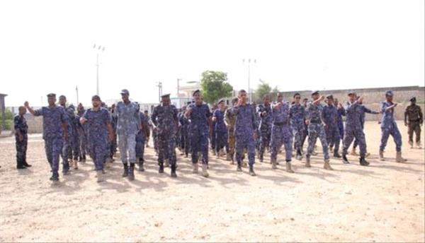 أمن المكلا يشارك بعرض عسكري في ذكرى تحرير ساحل حضرموت