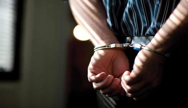 شرطة دار سعد بعدن تضبط شخصا بحوزته 2 كيلو من الحشيش المخدر
