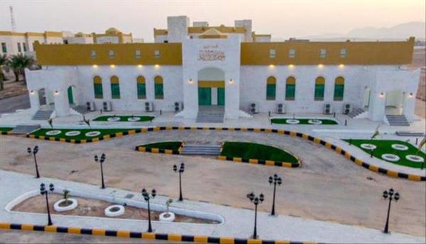 الإمارات تصنع الخير.. إغاثات تمنح الجنوبيين حق التعليم 4 الإمارات تصنع الخير.. إغاثات تمنح الجنوبيين حق التعليم