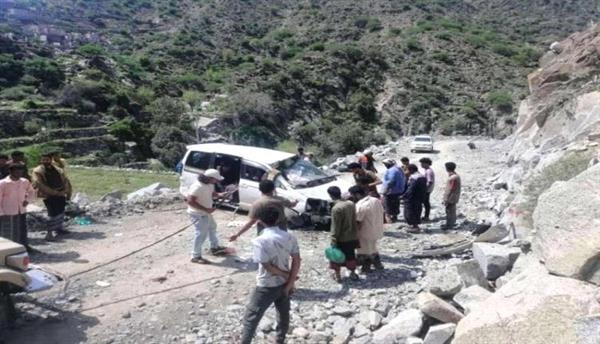 وفاة شخصين جراء حادث مروري مروع في يافع
