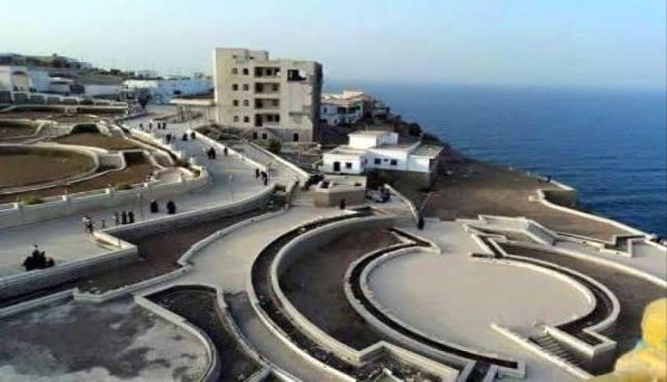 القيادة في أزمة: مسلحون يتجاوزون الخطوط الحمراء ويجبرون مدير مكتب الرئاسة على الهروب