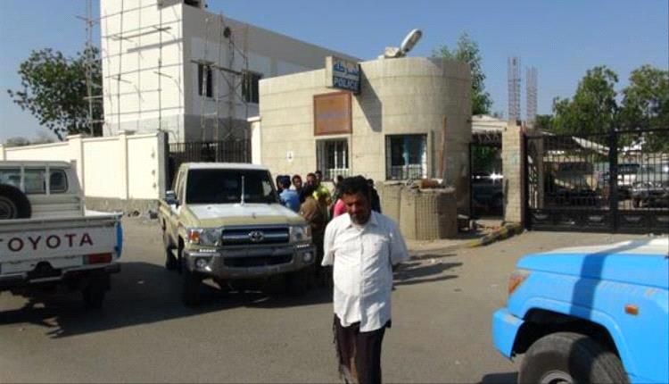 مأساة إنسانية جديدة.. سجين يلقى حتفه في ظروف مريبة في عدن