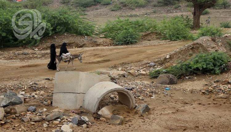 فقدان 24 شخصاً إثر فيضانات عارمة في غرب اليمن
 