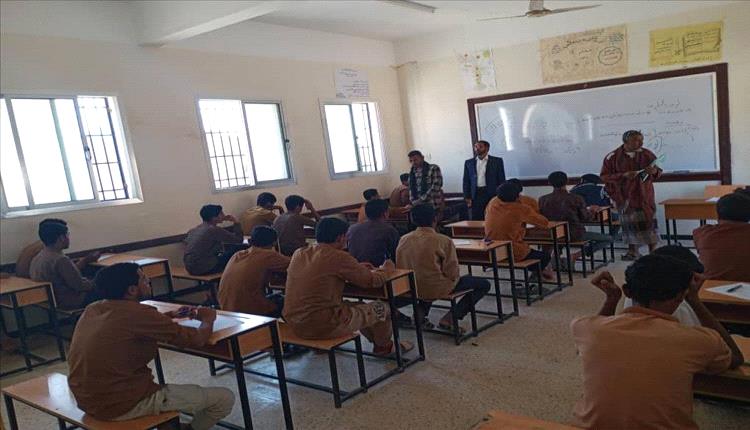 مدير تربية ميفعة يواصل زياراته التفقدية للاطلاع على سير امتحانات الفصل الدراسي الاول بمدارس المديرية