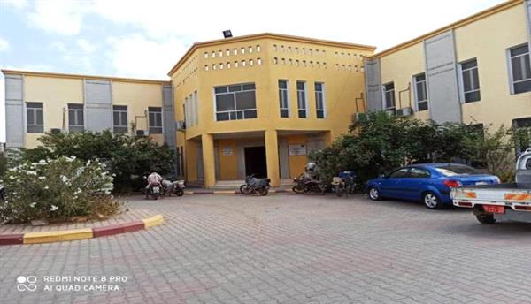 حمل لإزالة الربط العشوائي من الخط الرئيس بحقل مغري ناجي بتبن لحج