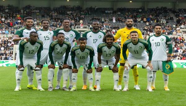 عقوبات وغرامات وإيقاف لبعض لاعبي المنتخب السعودي
