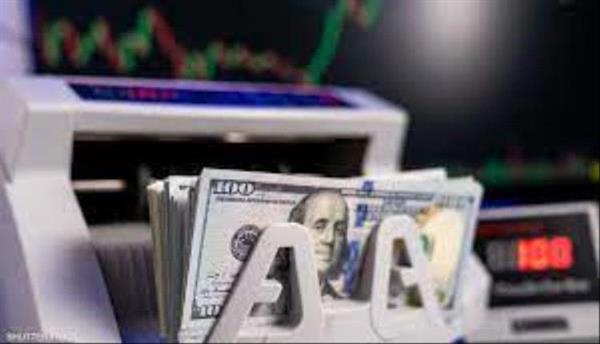 الدولار يستقر وسط ترقب بشأن الموعد المحتمل لخفض الفائدة
