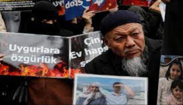 تركيا تعتقل 6 للاشتباه في تجسسهم على الويغور لصالح الصين
