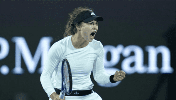 الروسية كالينسكايا تطيح بالمصنفة أولى عالميا وتدخل تاريخ بطولة دبي للتنس