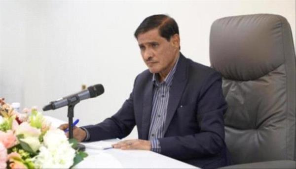 البحسني: هجمات الحوثي في البحر الأحمر يشكل تهديدًا على ممر الملاحة الدولية