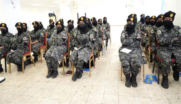 محاضرة توعوية للشرطة النسائية في حرس المنشآت بالعاصمة عدن
