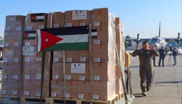 الجيش الأردني يرسل قافلة مساعدات إغاثية إلى غزة