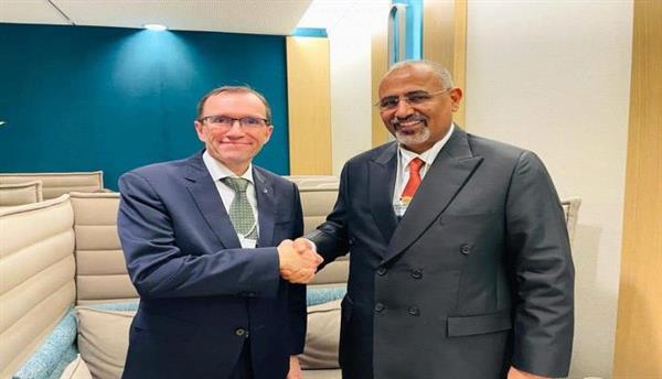 جلسة حوار ملفتة: الرئيس الزُبيدي ووزير الخارجية النرويجي يبحثان سُبُل مواجهة التصعيد الحوثي وعلاج الجذور العميقة للصراع