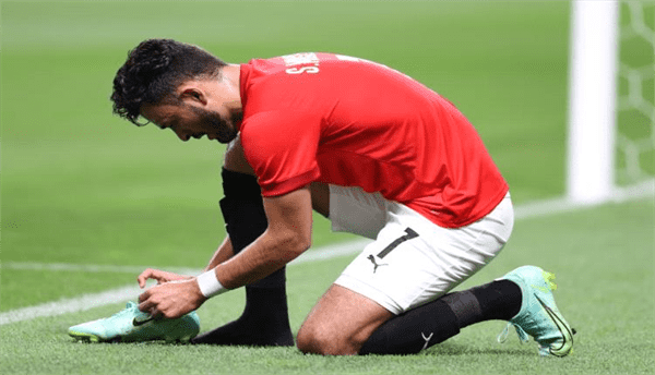  الأهلي يعلن فسخ تعاقده مع مهاجمه صلاح محسن ..واللاعب ينتقل للمصري البورسعيدي