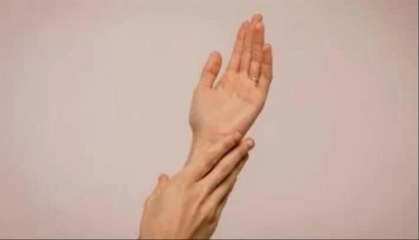 تمرين سهل لتقوية أعصاب اليد.. فوائده لا تتوقعها