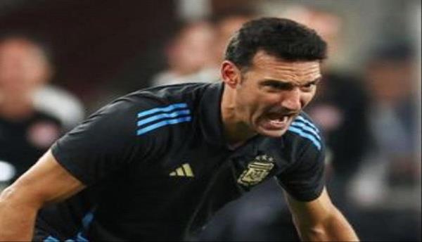 سكالوني: ميسي مستمر مع منتخب الأرجنتين إلى ما بعد الاعتزال