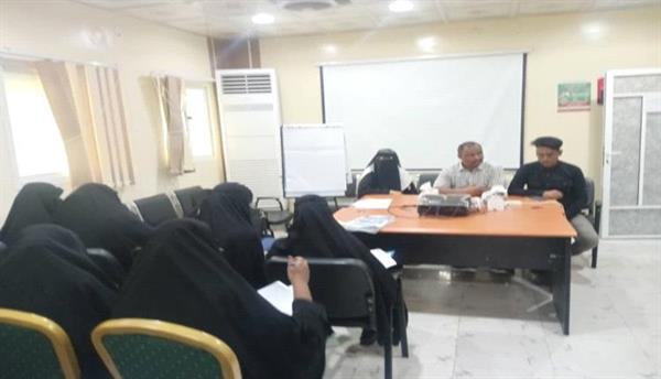 اختتام دورة تدريبية حول مكافحة العدوى والوقاية منها في المكلا
