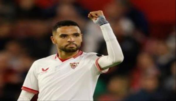 تردد النصيري يُربك اتفاقه مع فنربخشة.. وإدارة إشبيلية تترقب