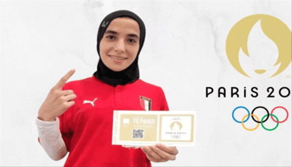 ما سبب استبعاد الملاكمة المصرية يمنى عياد من أولمبياد باريس قبيل نزالها؟