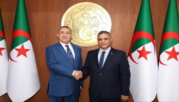 وزير الداخلية الجزائري: أمن تونس من أمننا