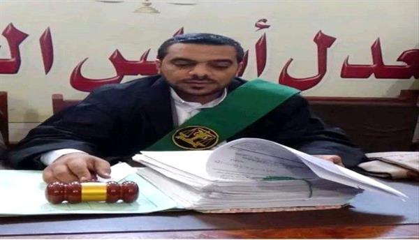 الكشف عن صورة القاضي الذي اصدر احكام الاعدام اليوم بصنعاء
