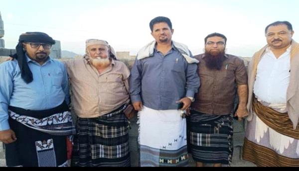 مدير إعلام أبين يطمئن على صحة الإعلامي علي العانتين بعد تعرضه لحادث 2 8480c893 45ec 41d7 a354 57d756b4c89e