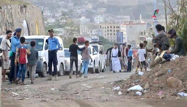 تواطؤ الإخوان وأنفاق الحوثي: فتح طرق تعز يكشف أبعادًا جديدة للصراع
