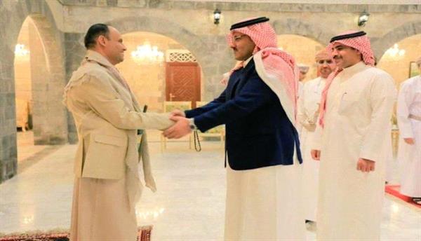 الحوثي يعلن تجميد المفاوضات مع السعودية بالتزامن مع تحركات عسكرية على حدود المملكة
