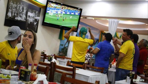 هل يمكن أن تؤثر مشاهدة الأحداث الرياضية على كمية الطعام التي تتناولها؟ 2 ef03fe27 fd36 4423 960b bfb68031d245