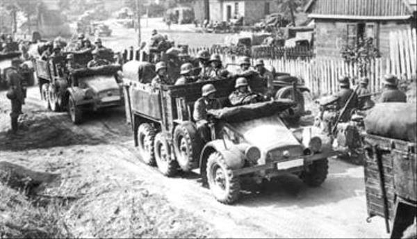 حكاية مكالمة كشفت فيها "تلغراف" أسرار هتلر قبل 85 سنة