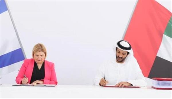 "فرانس برس" تكشف حقيقة "صورة بيع مستثمر إماراتي مصنعا مصريا لإسرائيلي"