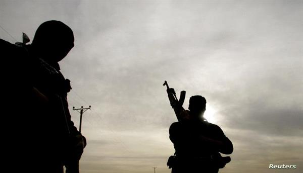 في غياب الشرطة.. من هم الملثمون الذين ظهروا بشوارع غزة؟
