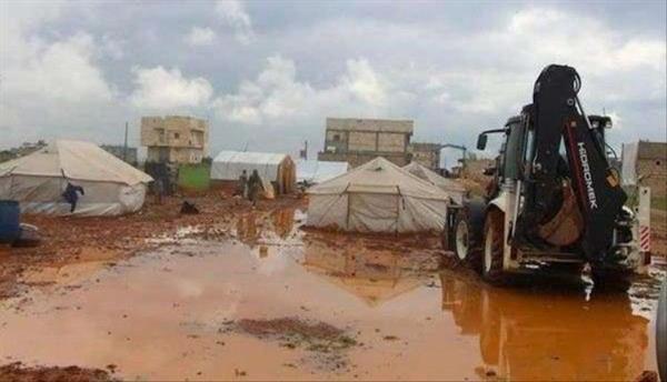 الكشف عن تضرر 6500 أسرة نازحة جراء سيول الأمطار بمحافظة مأرب اليمنية
